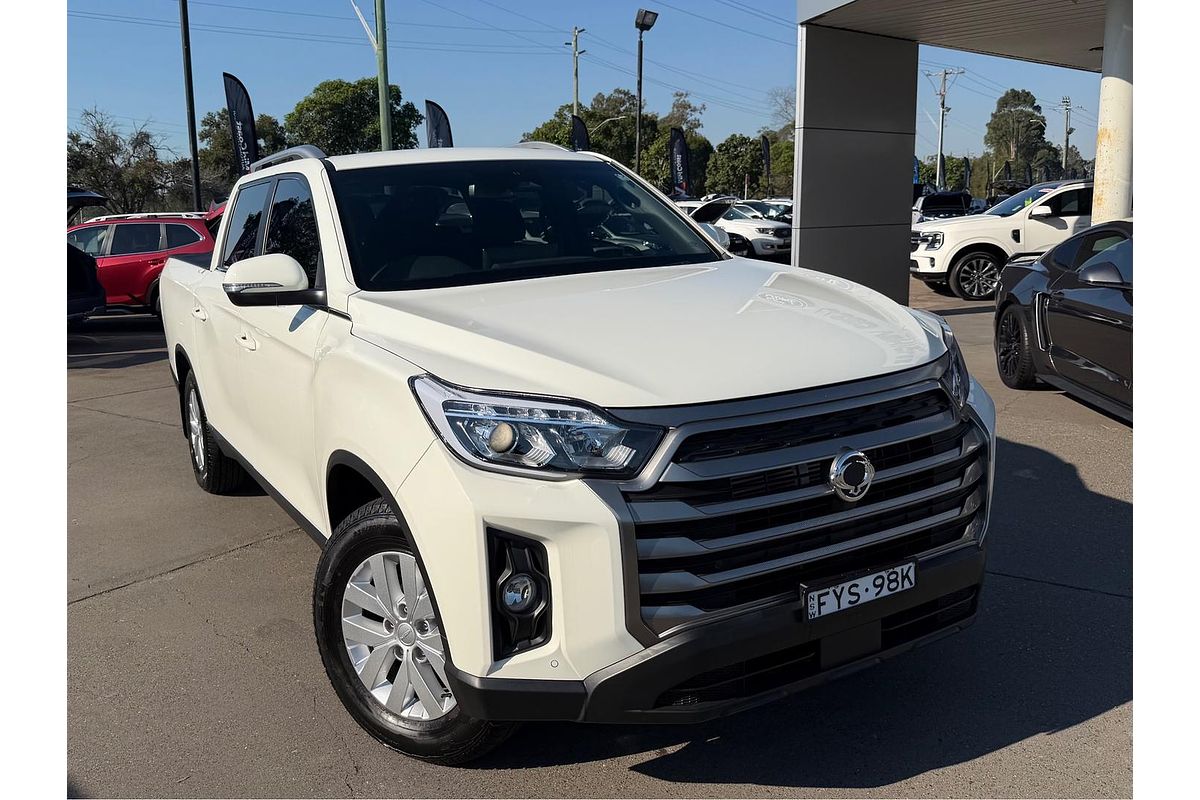 2025 KGM Musso ELX Q261 4X4