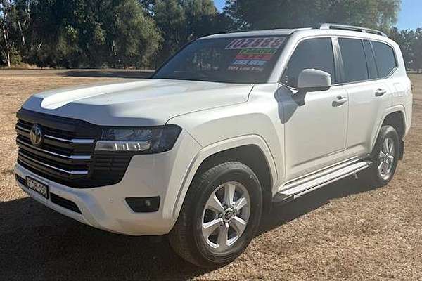 2023 Toyota Landcruiser GXL FJA300R
