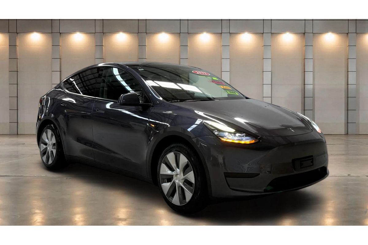 2022 Tesla Model Y Rear-Wheel Drive