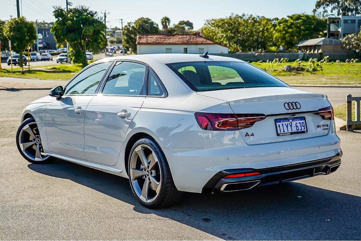 2021 Audi A4 45 TFSI S line B9