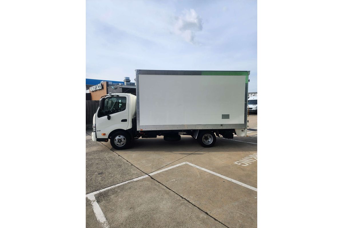 2021 Hino 300 Series 616  4x2 MWB