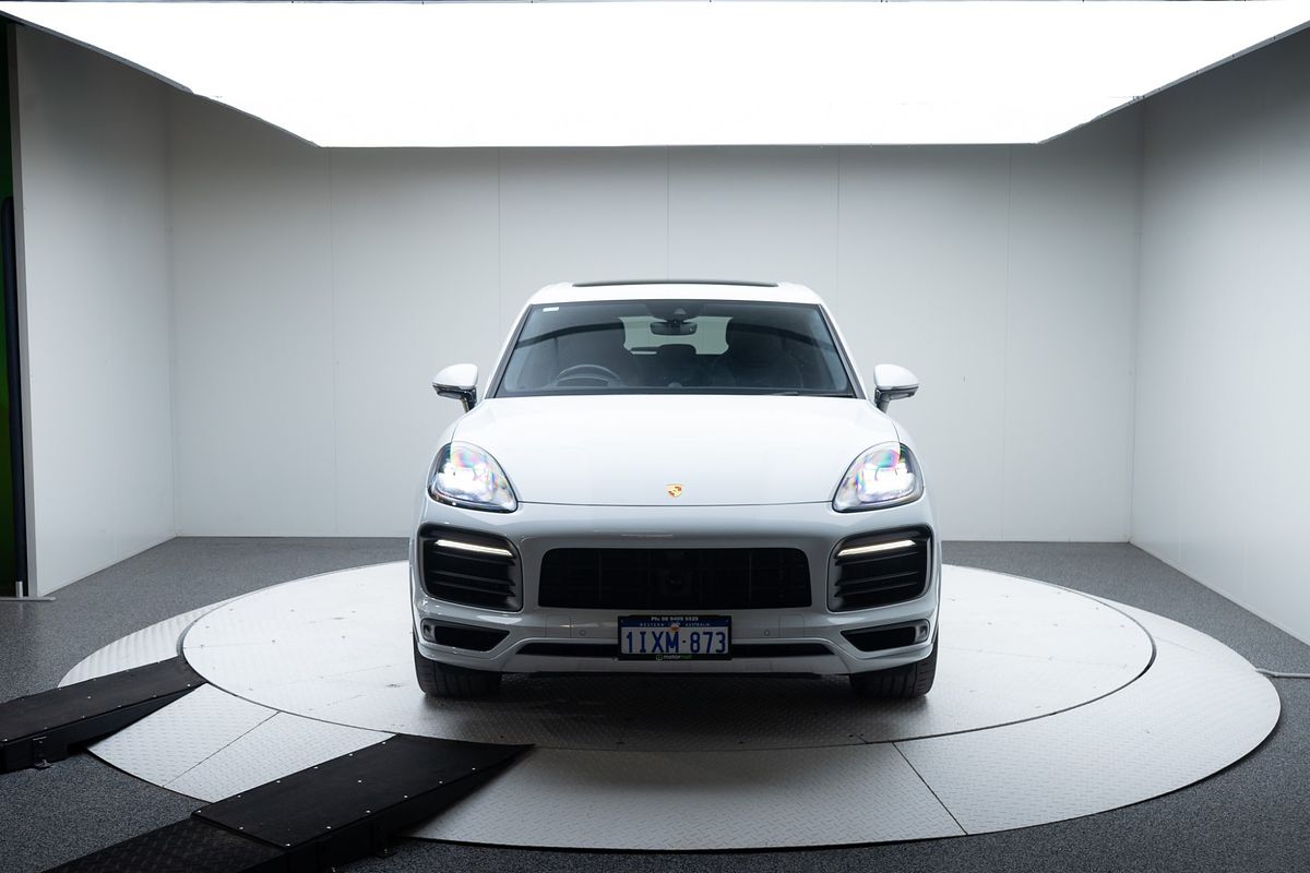2022 Porsche Cayenne GTS 9YA