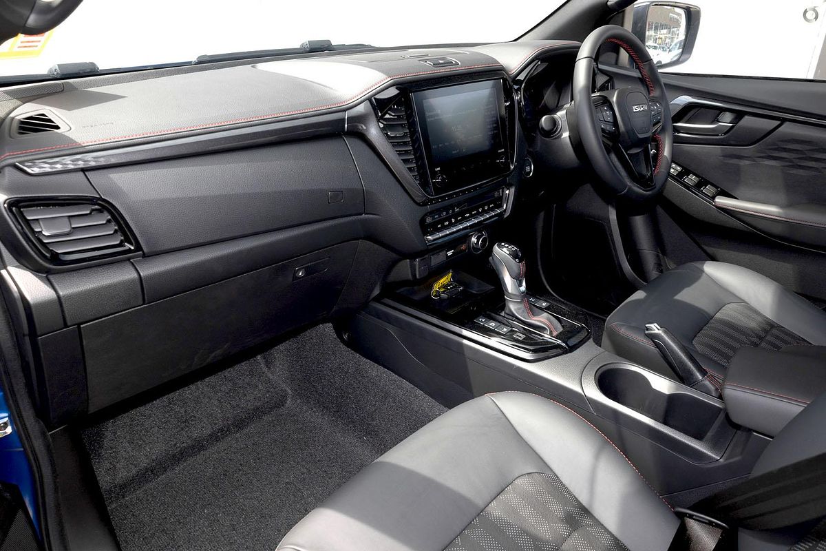 2025 Isuzu D-MAX X-TERRAIN 4X4