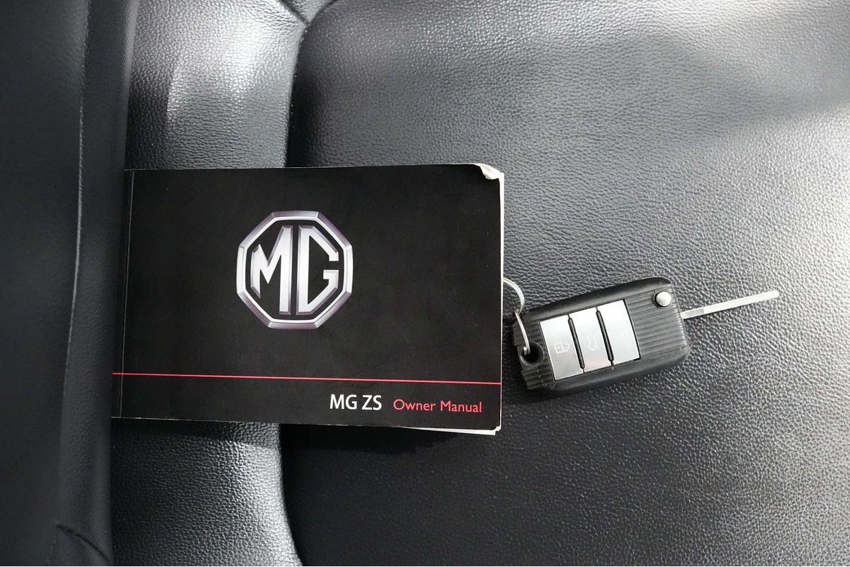 2022 MG ZS Excite AZS1
