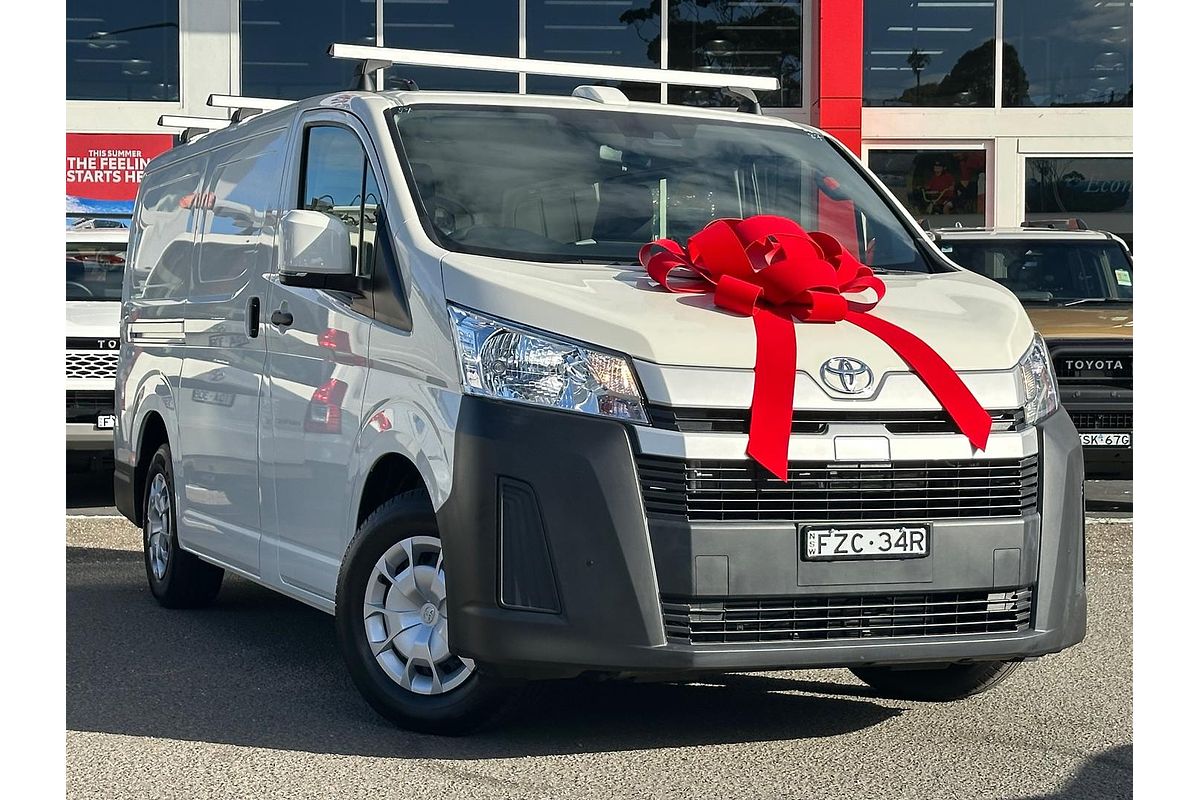 2025 Toyota Hiace GDH300R LWB