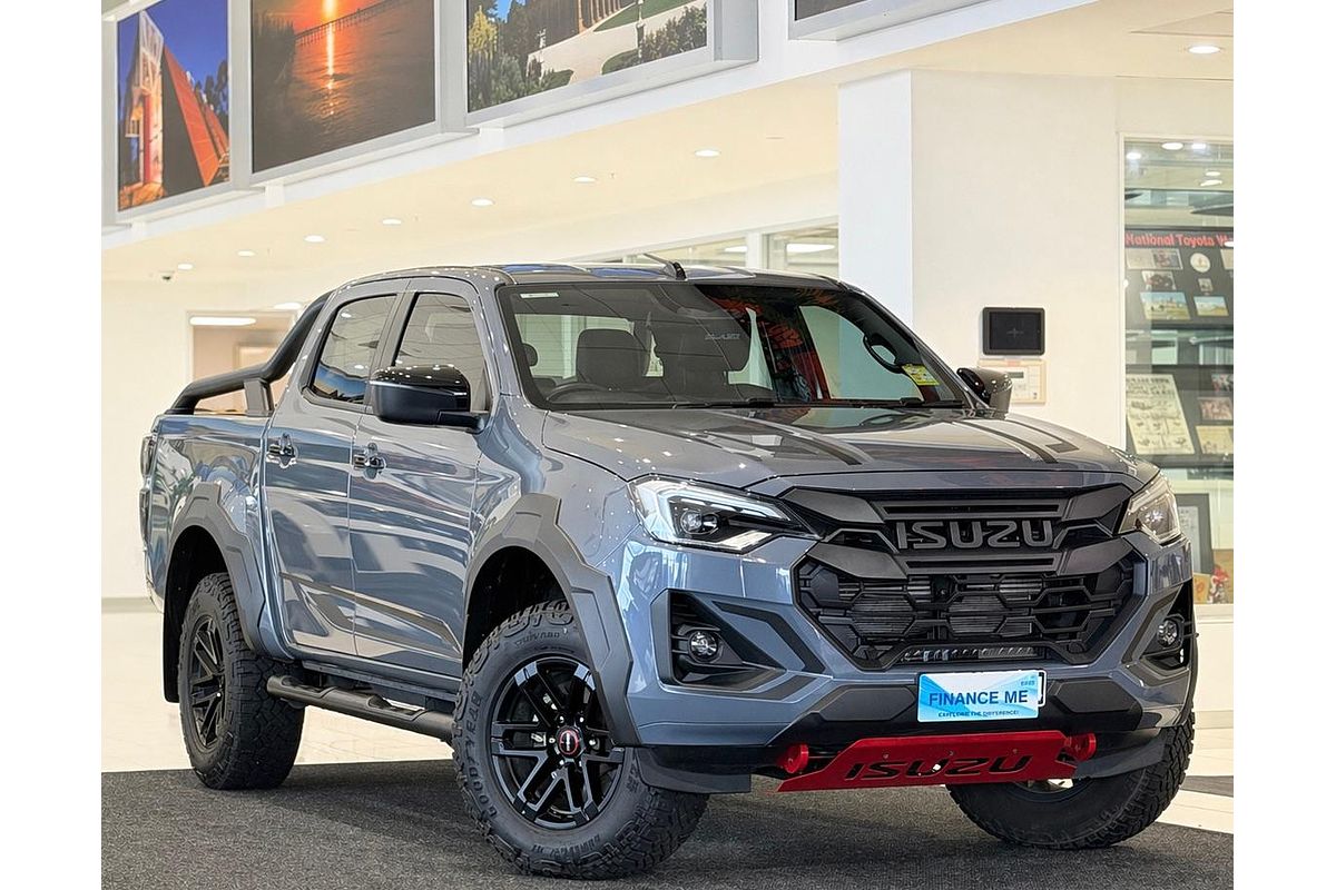 2025 Isuzu D-MAX BLADE 4X4