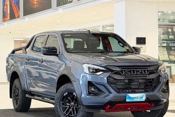 2025 Isuzu D-MAX BLADE 4X4
