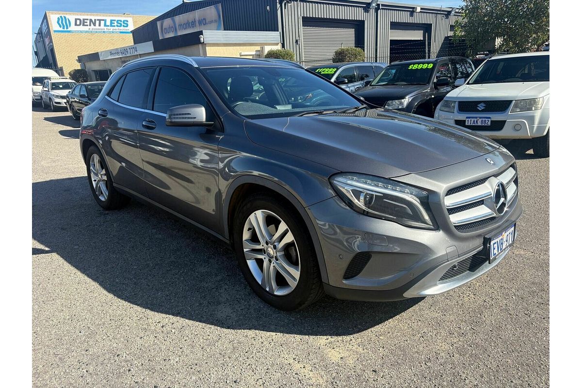 2015 Mercedes-Benz 200 X156 MY15