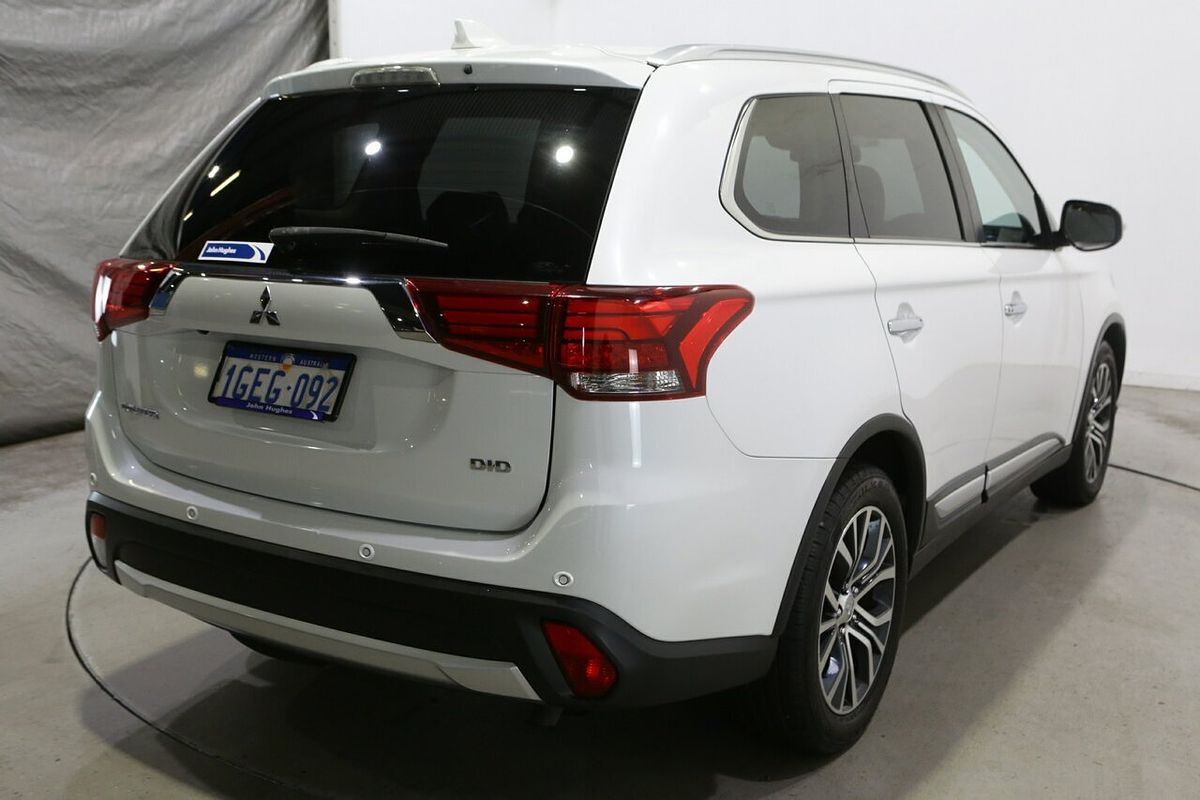 2016 Mitsubishi Outlander Exceed ZK