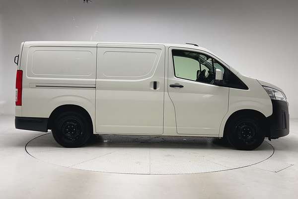 2021 Toyota Hiace GDH300R LWB thumb-8