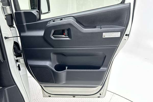 2021 Toyota Hiace GDH300R LWB thumb-17