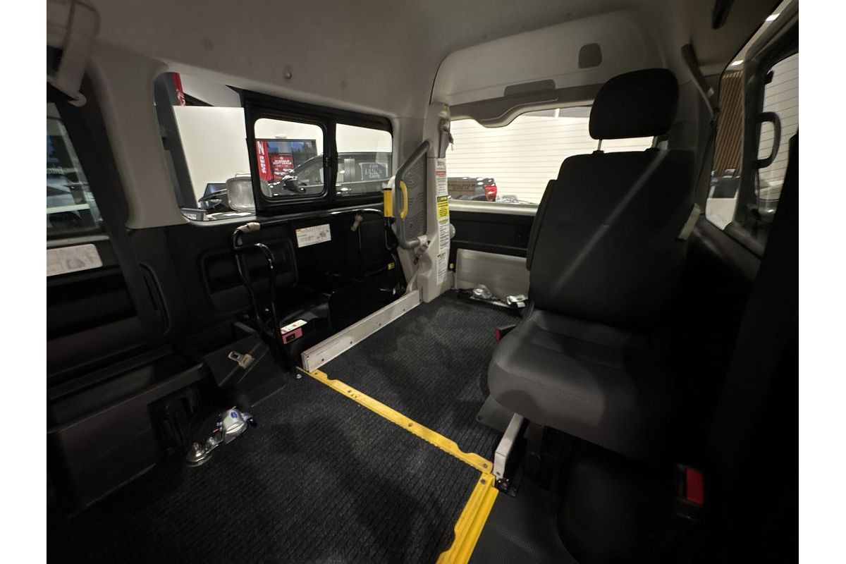 2017 Toyota Hiace TRH201R LWB