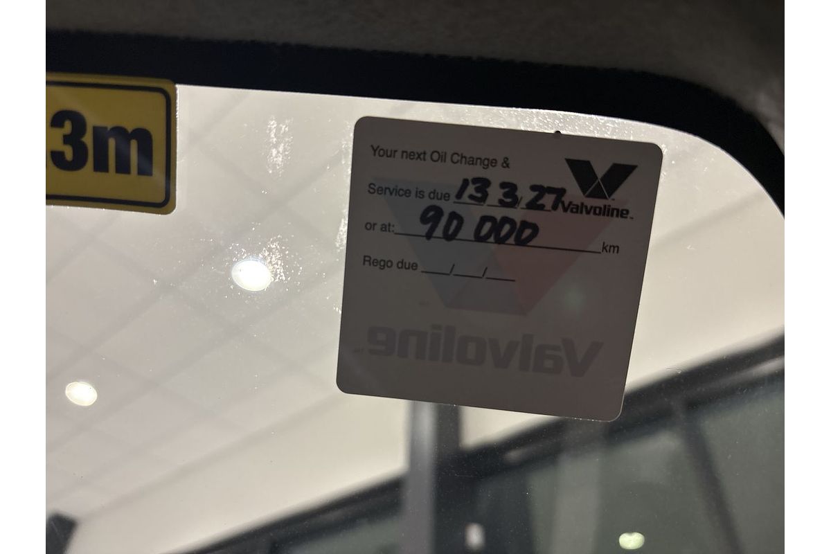 2017 Toyota Hiace TRH201R LWB