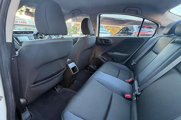 2019 Honda City VTi GM thumb-14