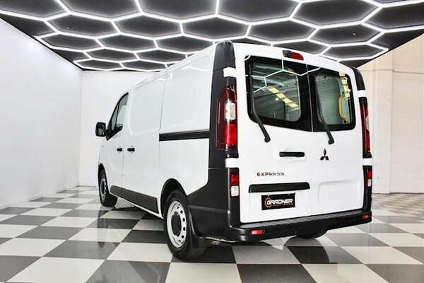 2020 Mitsubishi EXPRESS GLX SN MY21