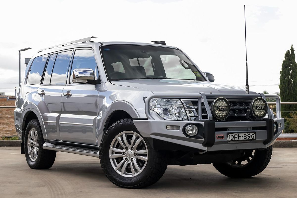 2017 Mitsubishi Pajero Exceed NX