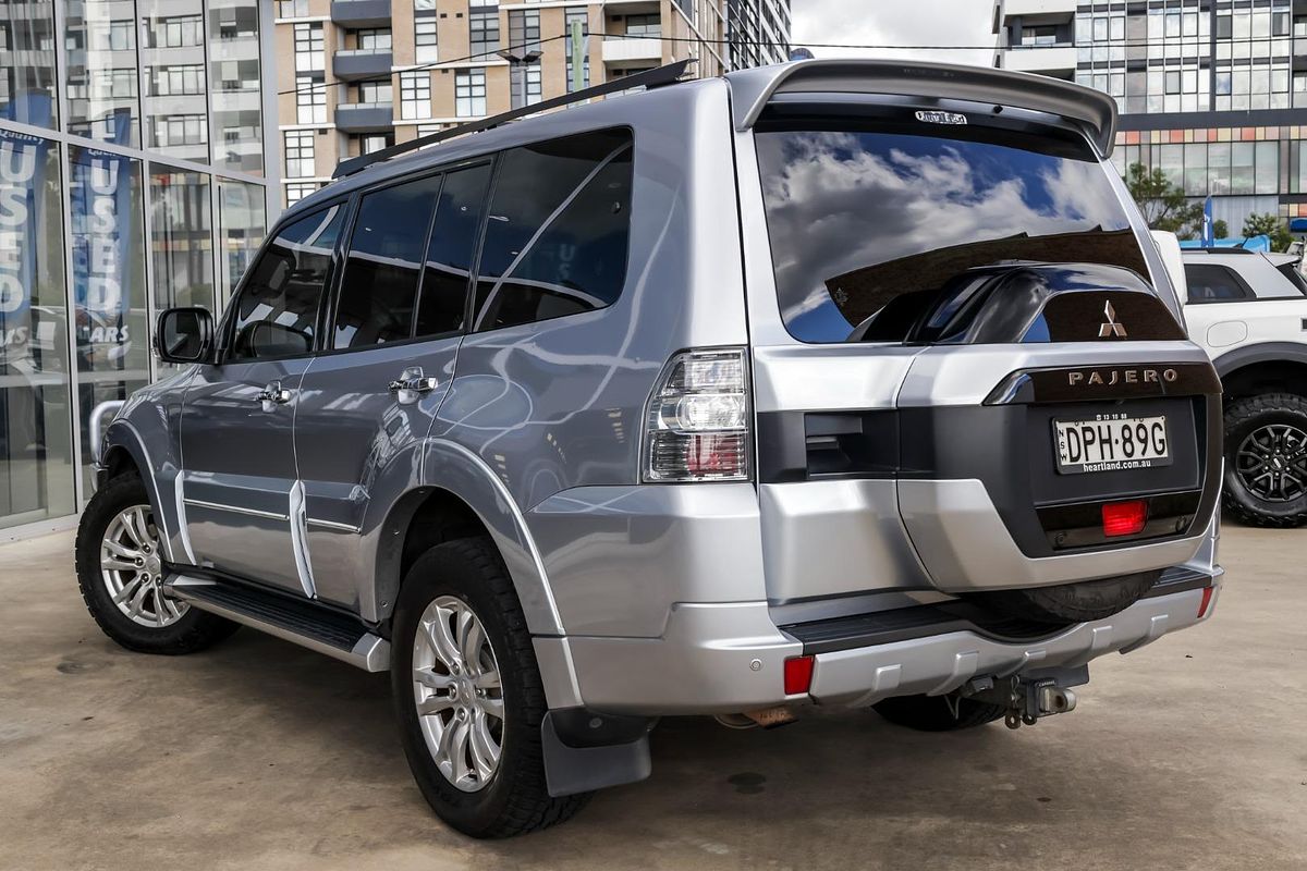 2017 Mitsubishi Pajero Exceed NX