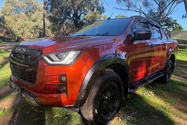 2021 Isuzu D-MAX X-TERRAIN 4X4 thumb-2
