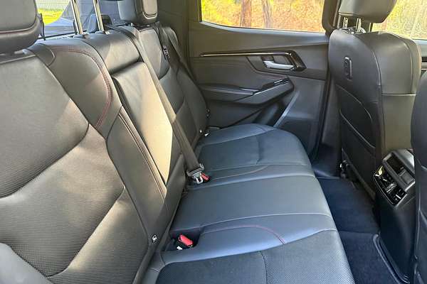 2021 Isuzu D-MAX X-TERRAIN 4X4 thumb-16