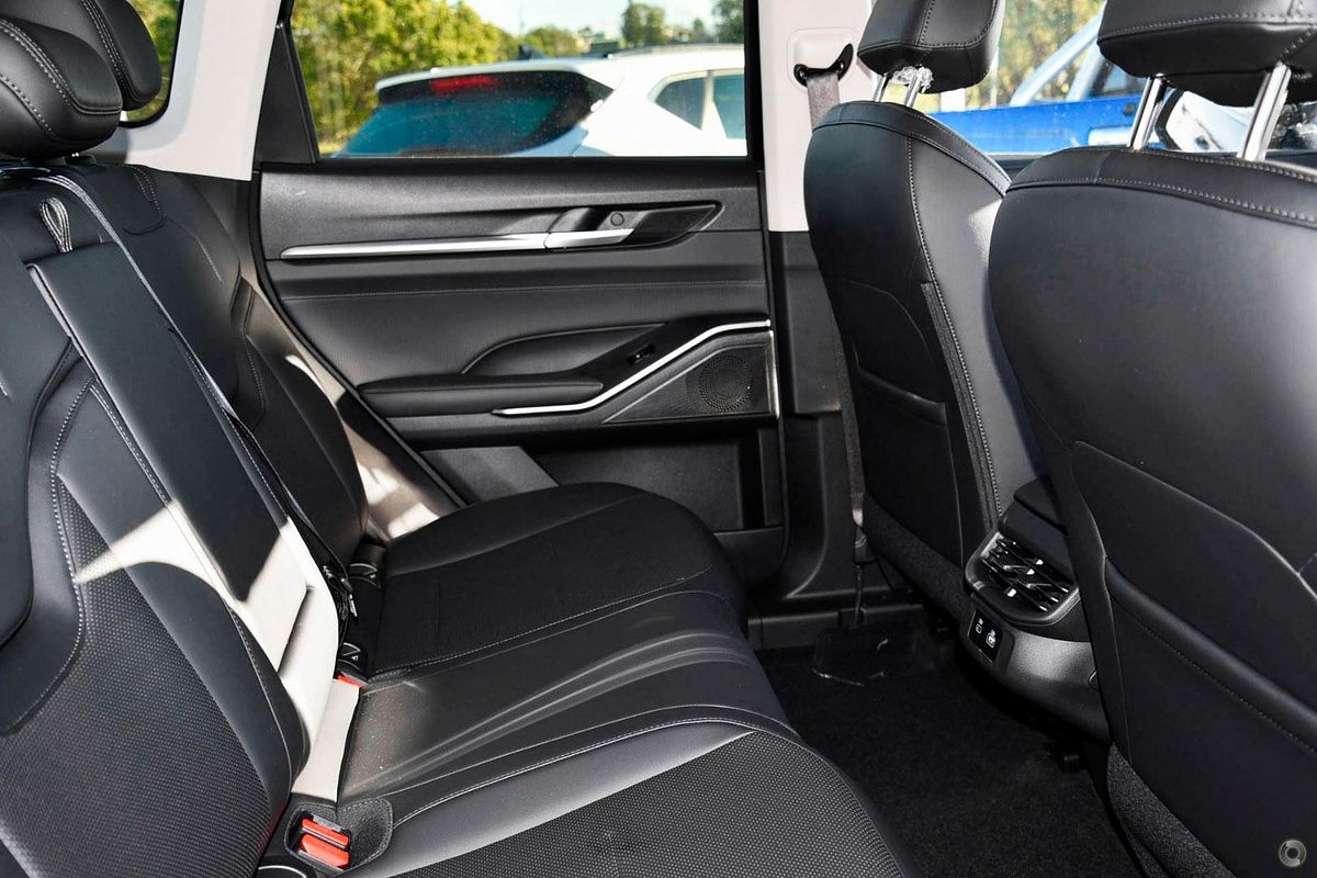 2026 GWM Haval H6 Ultra Hybrid B01