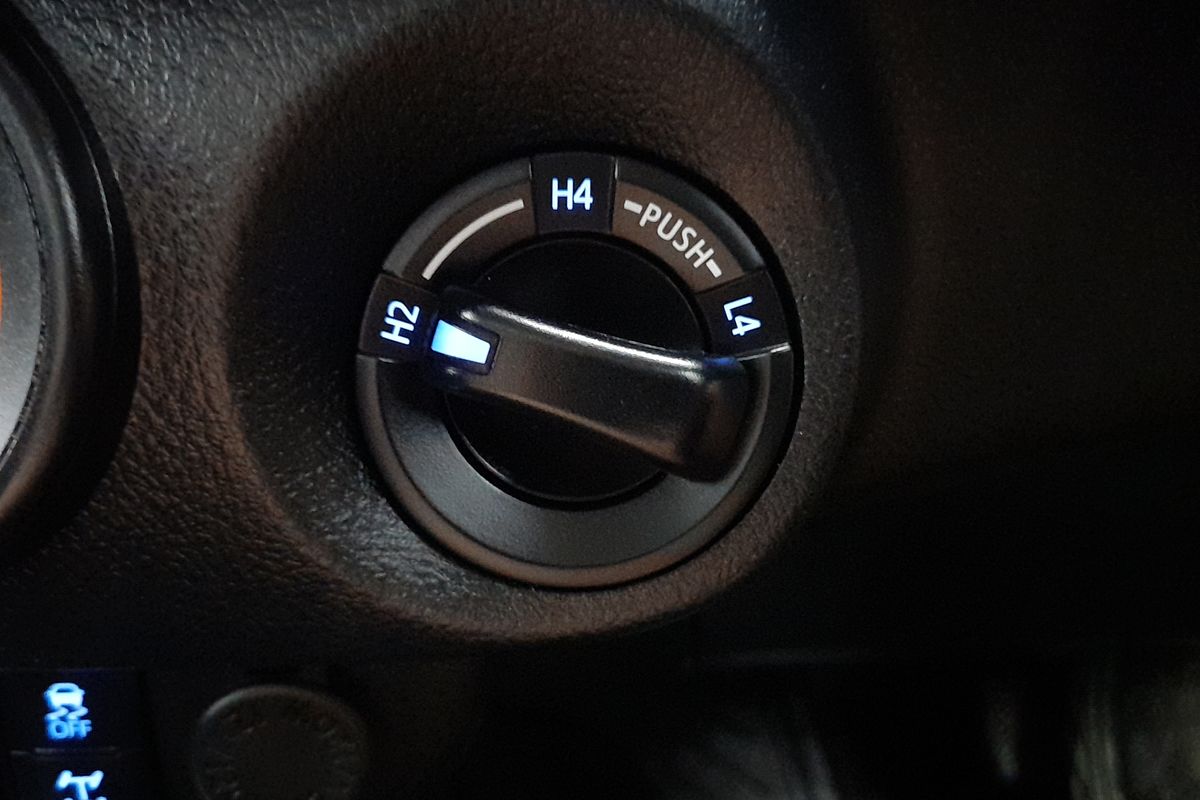 2021 Toyota Hilux SR GUN126R 4X4