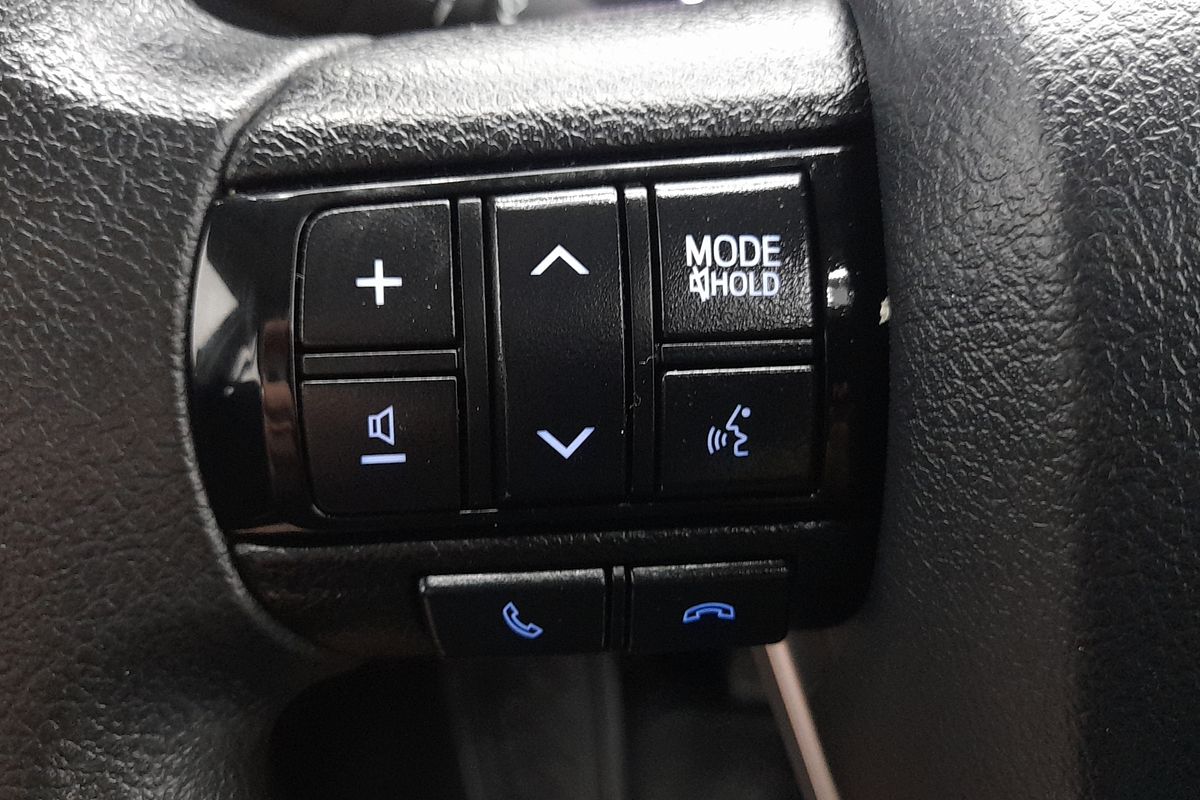2021 Toyota Hilux SR GUN126R 4X4