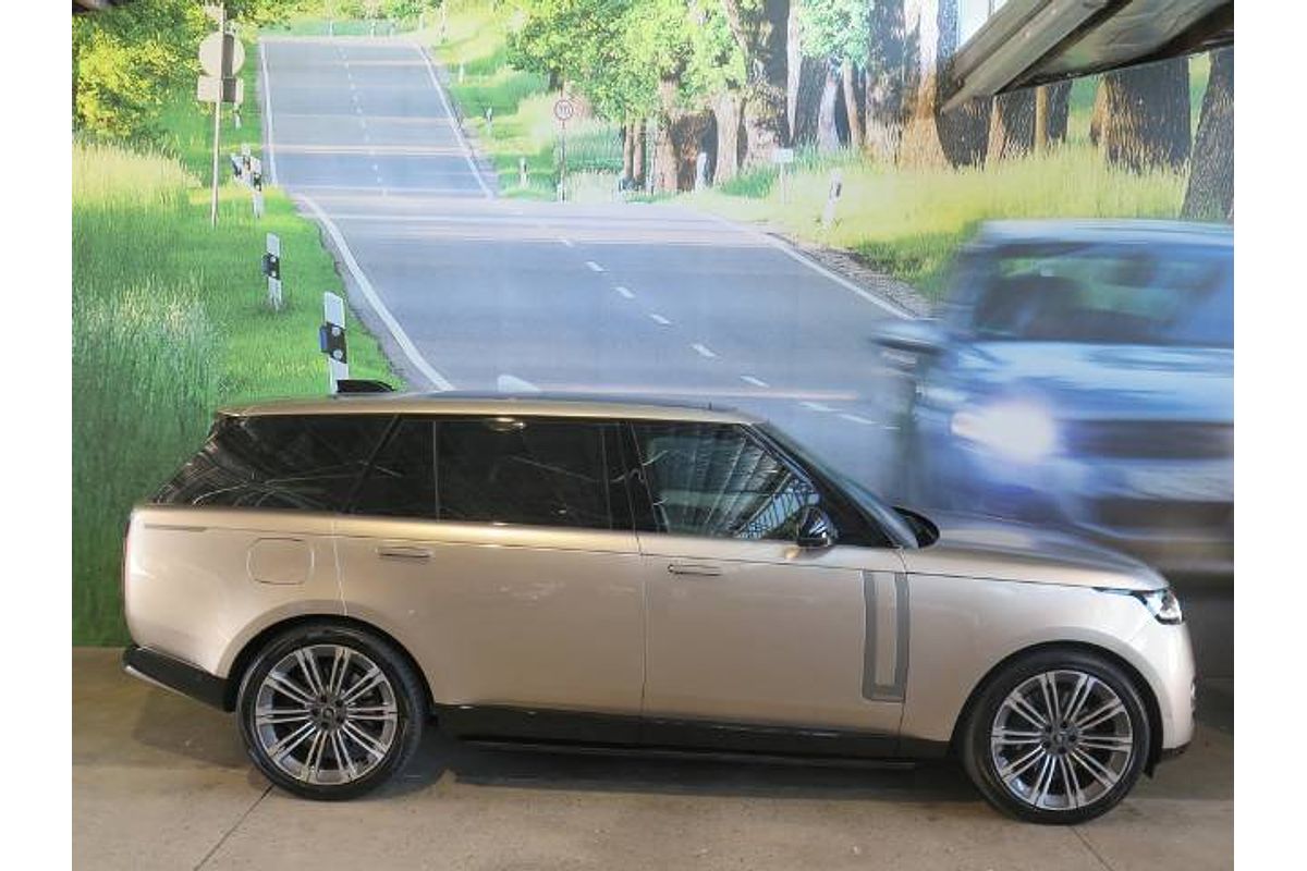 2024 Land Rover Range Rover P530 Autobiography L460 LWB