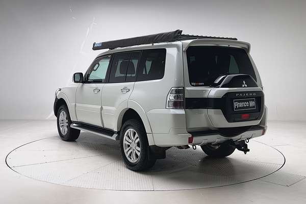 2018 Mitsubishi Pajero GLS NX thumb-6