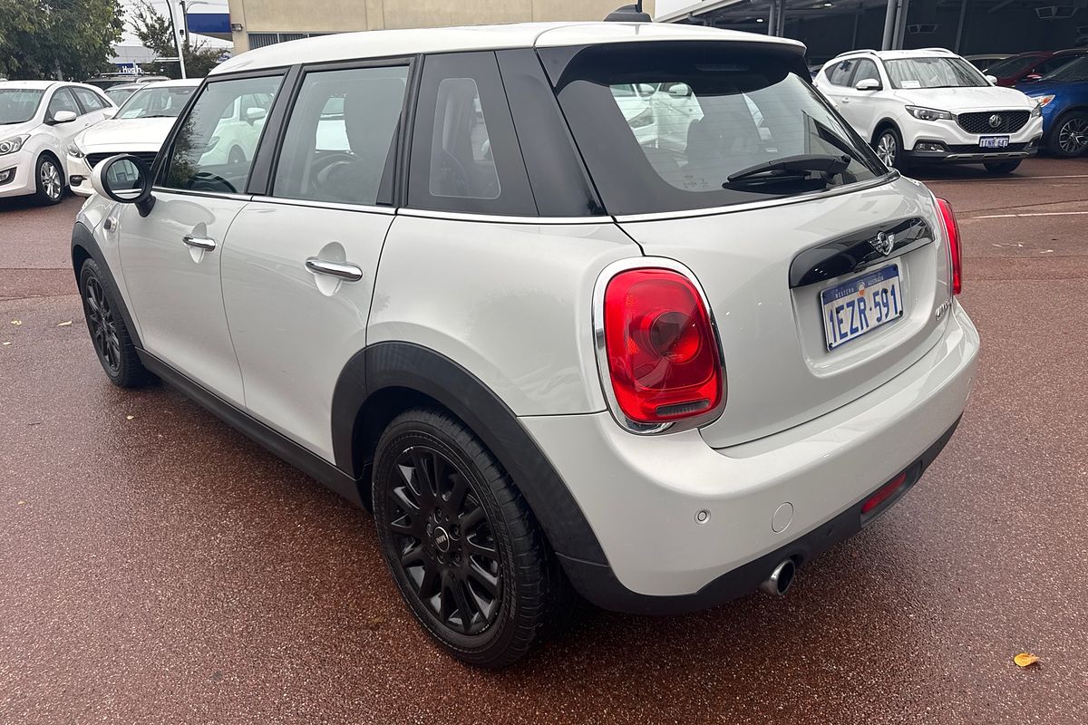2016 MINI Hatch Cooper F55
