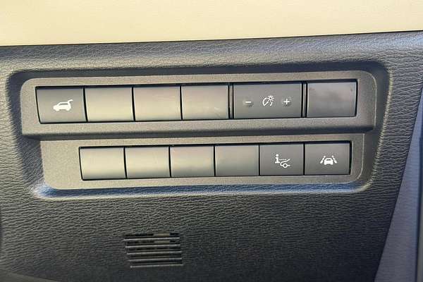 2022 Mitsubishi Outlander Exceed ZM thumb-21