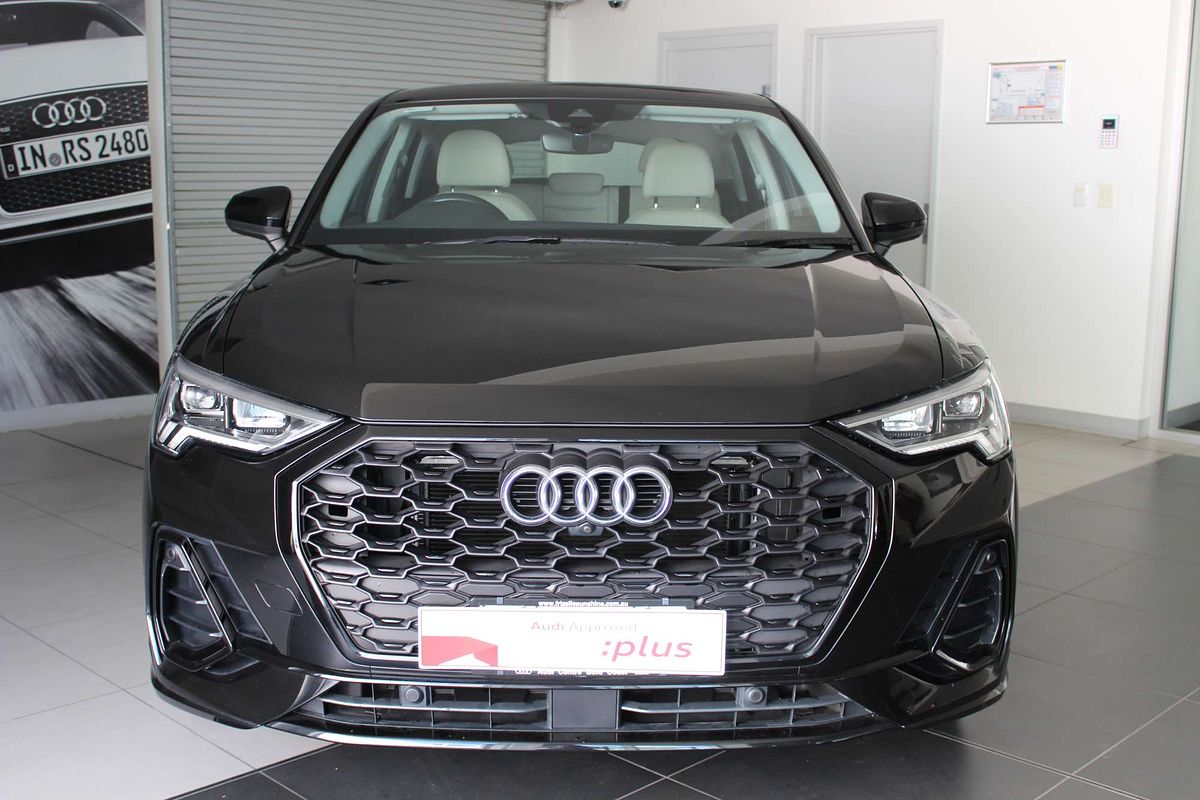 2021 Audi Q3 35 TFSI S line F3