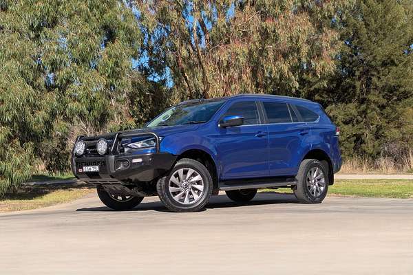 2022 Isuzu MU-X LS-U
