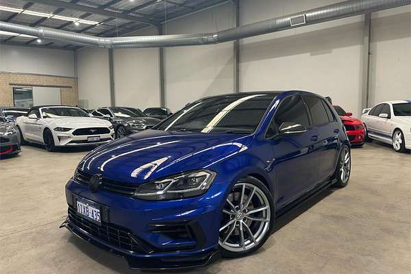 2017 Volkswagen Golf R Wolfsburg Edition 7.5