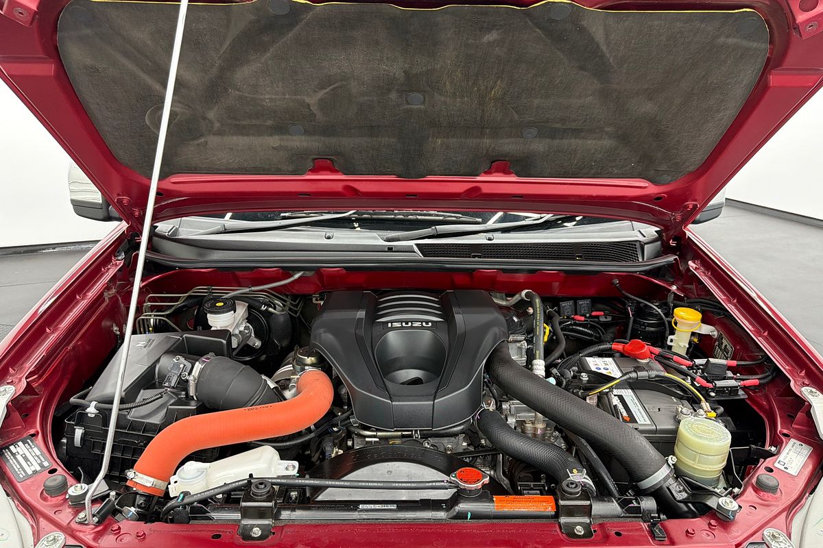 2021 Isuzu MU-X LS-U