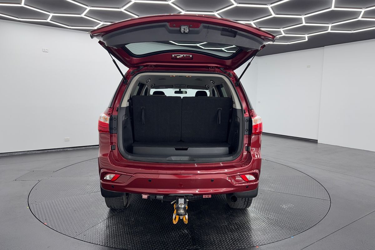 2021 Isuzu MU-X LS-U