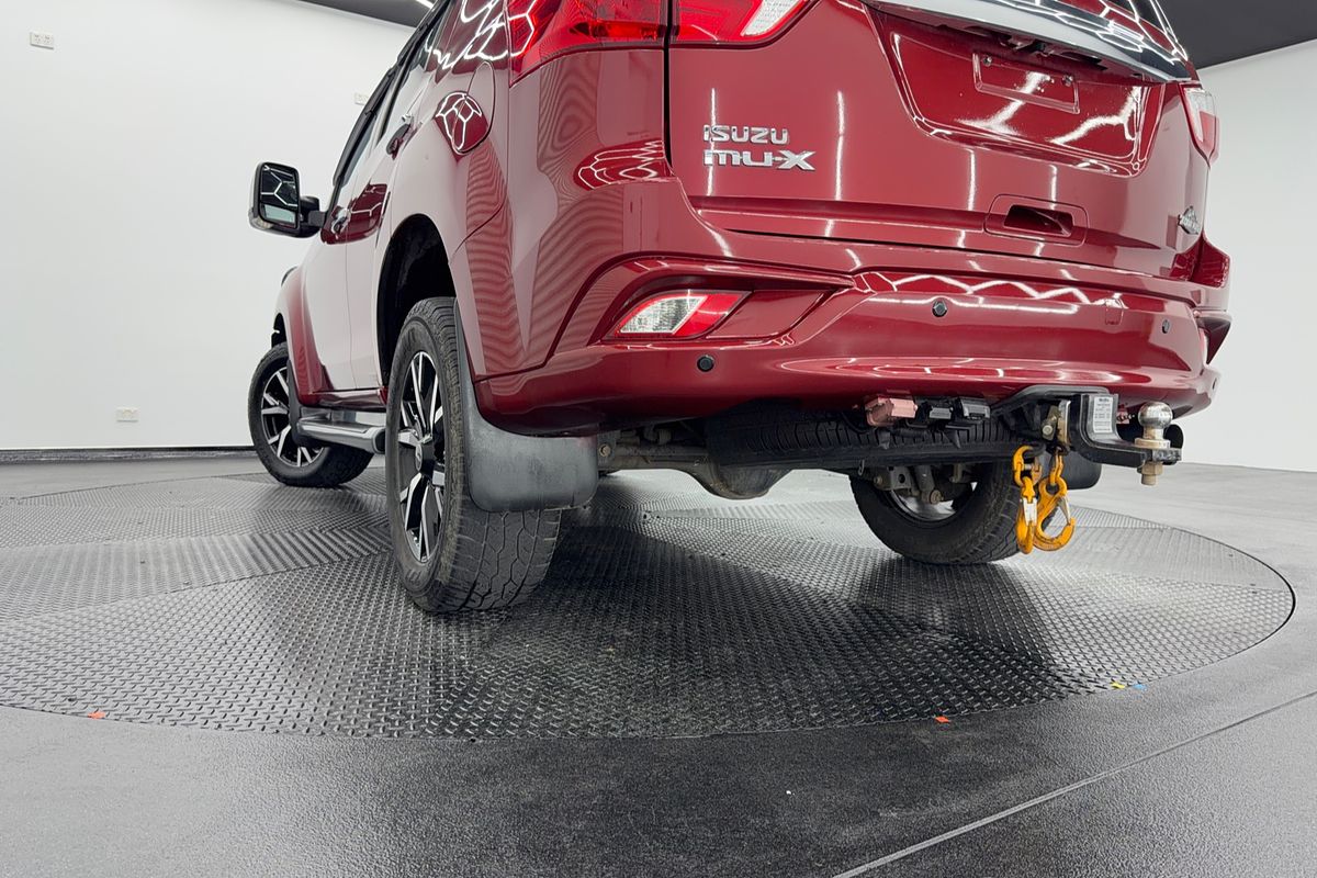 2021 Isuzu MU-X LS-U