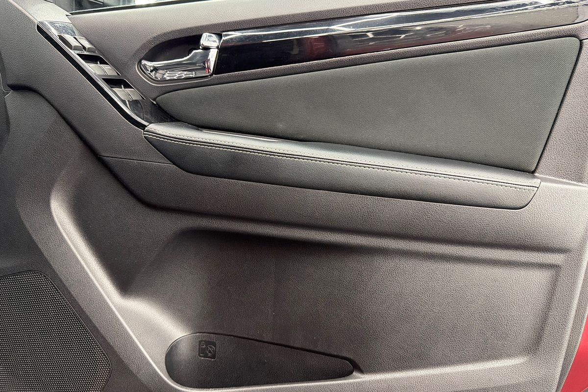 2021 Isuzu MU-X LS-U