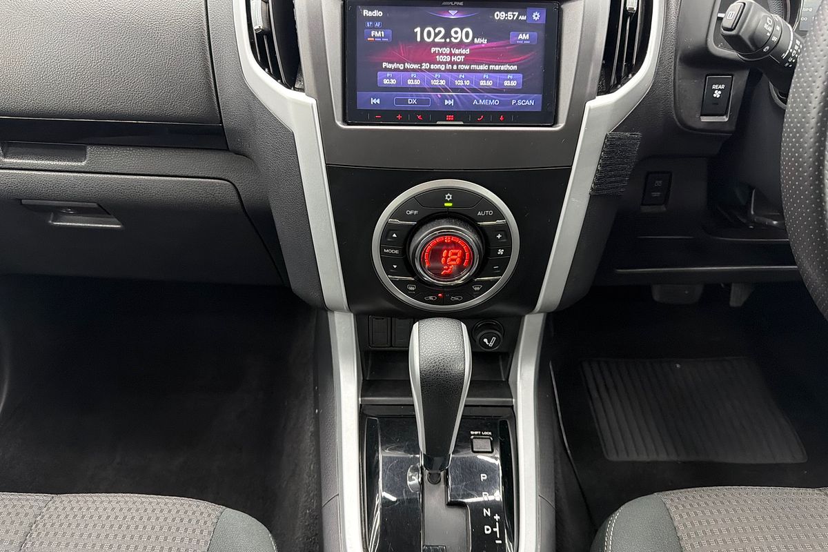 2021 Isuzu MU-X LS-U