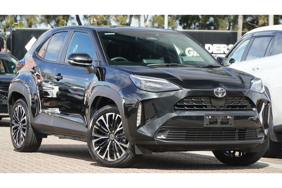 2025 Toyota Yaris Cross Urban MXPJ15R