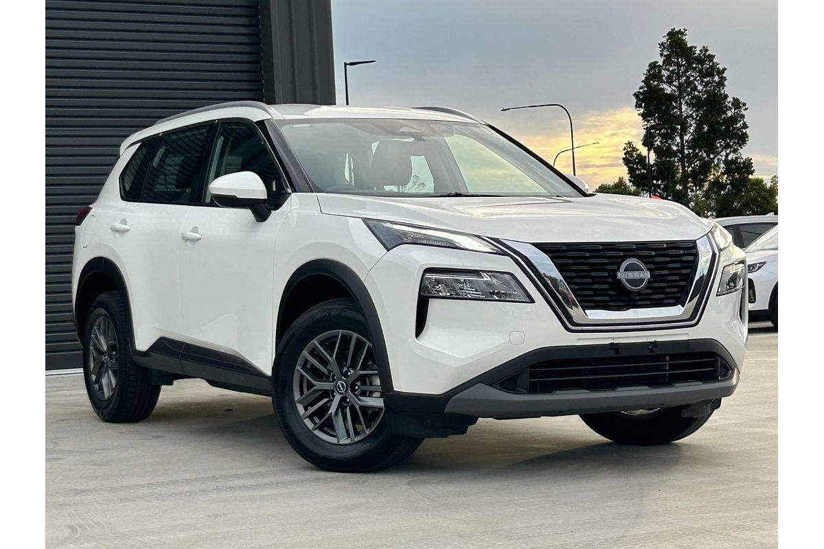 2024 Nissan X-TRAIL ST T33
