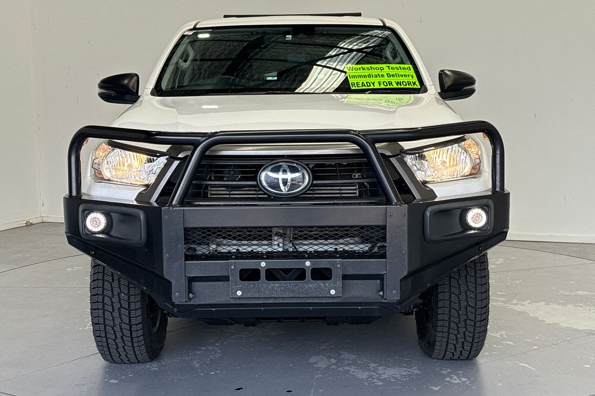 2022 Toyota Hilux SR (4x4) GUN126R 4X4