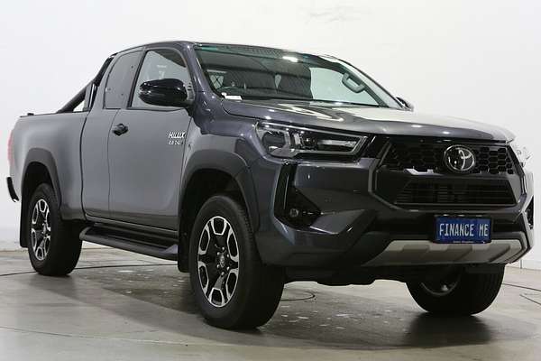 2024 Toyota Hilux SR5 GUN126R 4X4