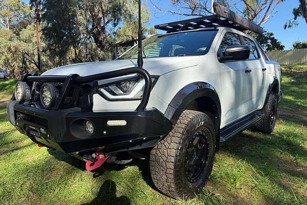 2020 Isuzu D-MAX X-TERRAIN 4X4 thumb-2