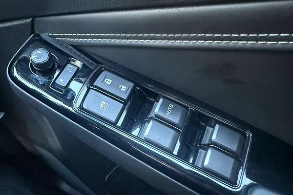 2020 Isuzu D-MAX X-TERRAIN 4X4 thumb-32