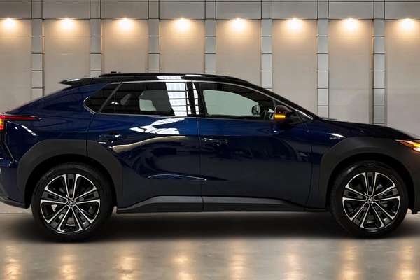 2024 Toyota bZ4X YEAM15R