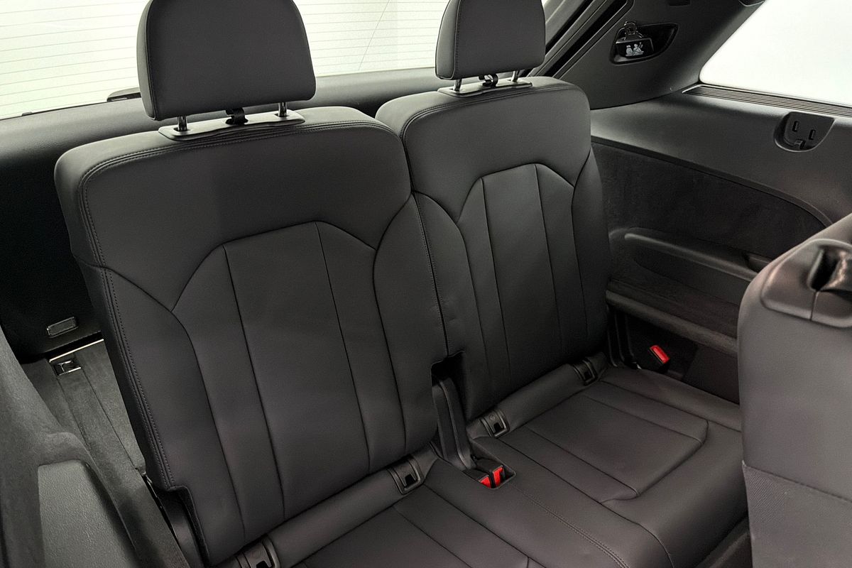 2024 Audi SQ7 TFSI 4M