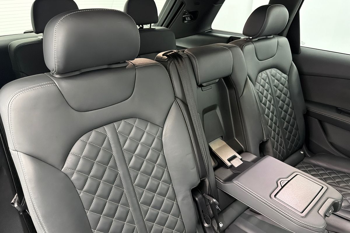 2024 Audi SQ7 TFSI 4M