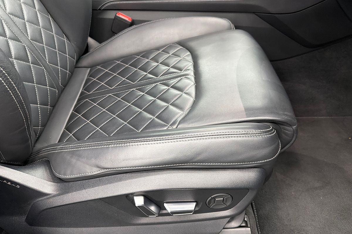 2024 Audi SQ7 TFSI 4M