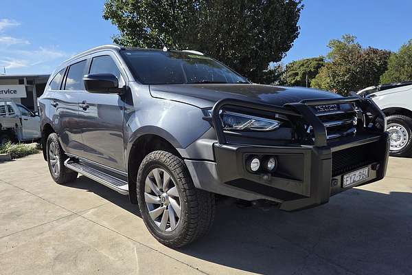 2021 Isuzu MU-X LS-U