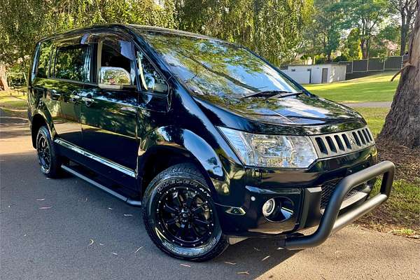 2017 Mitsubishi Delica Chamonix Off Road Lifted Edition D5 2017